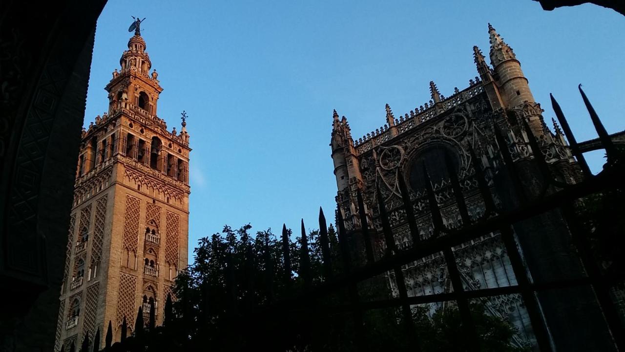 Su Hogar De Lujo En Sevilla Al Lado Del Gran Poder Exterior foto