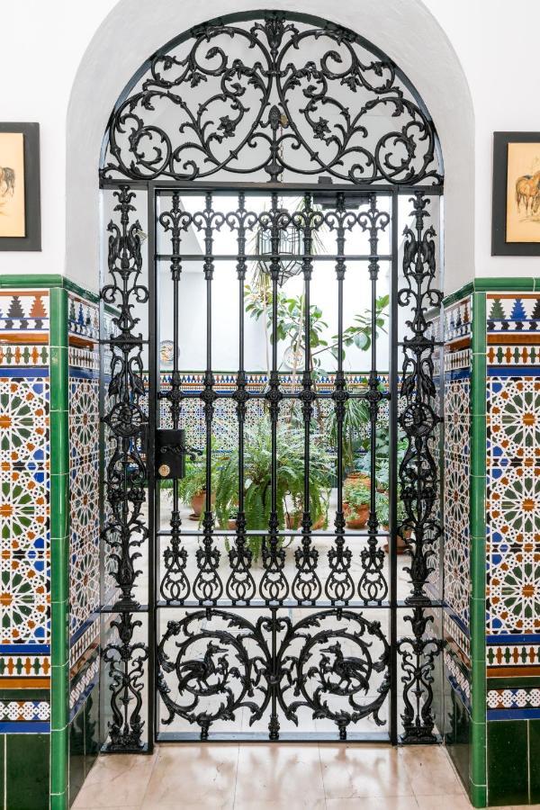 Su Hogar De Lujo En Sevilla Al Lado Del Gran Poder Exterior foto